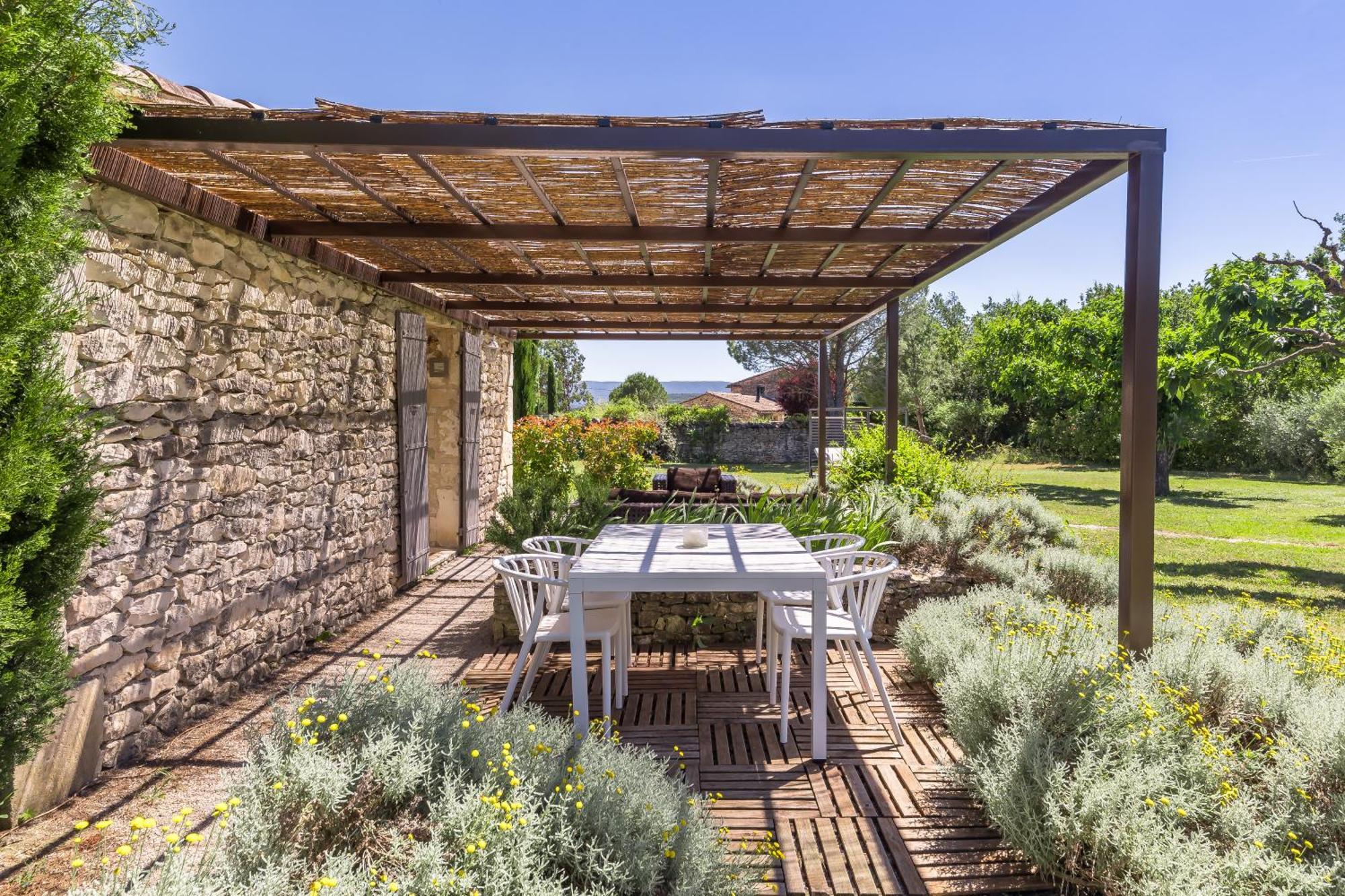 Mas Oréa côté piscine Gordes Extérieur photo